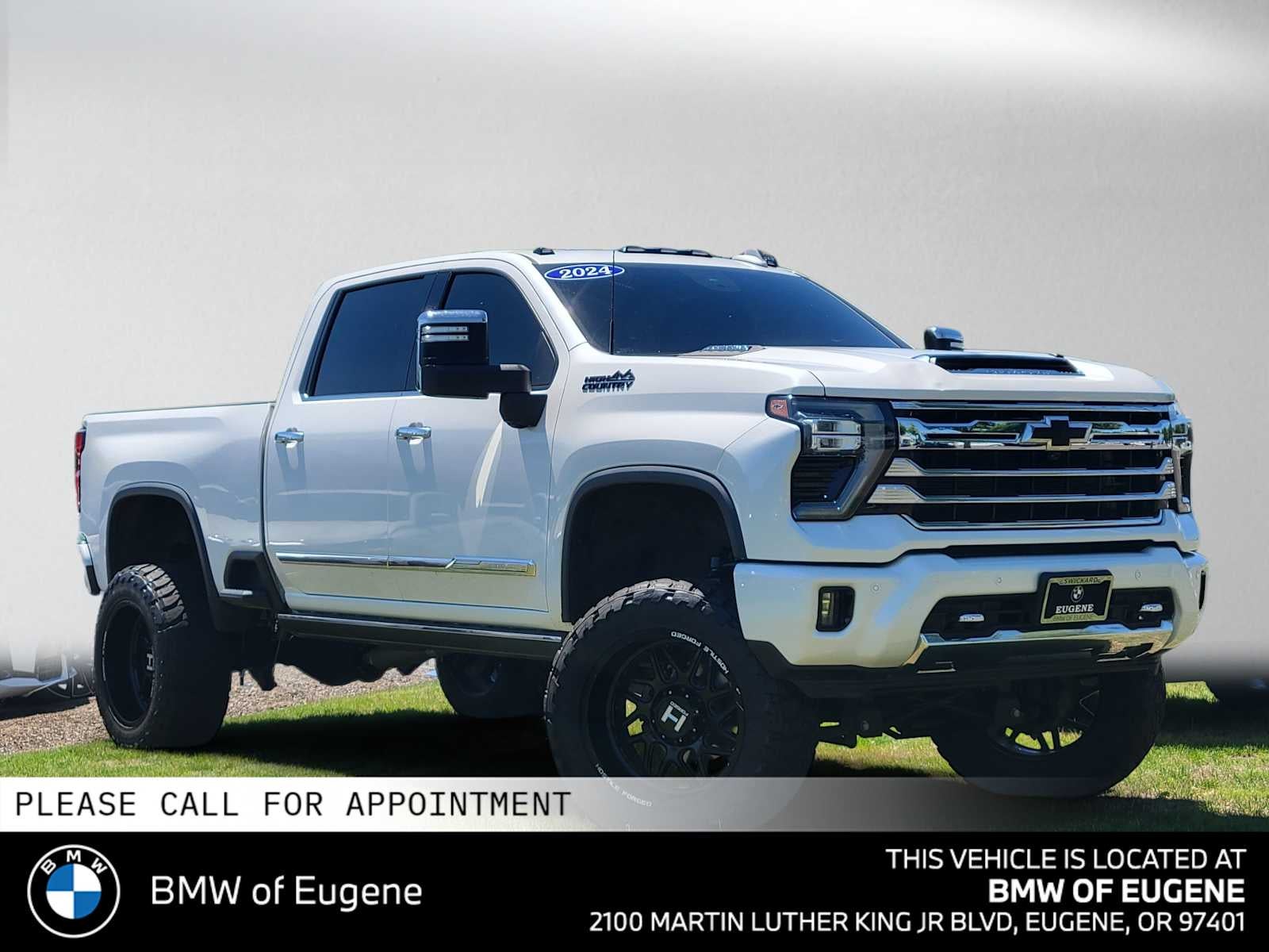 2024 Chevrolet Silverado 3500HD High Country in Iridescent Pearl Tricoat — front three-quarter view