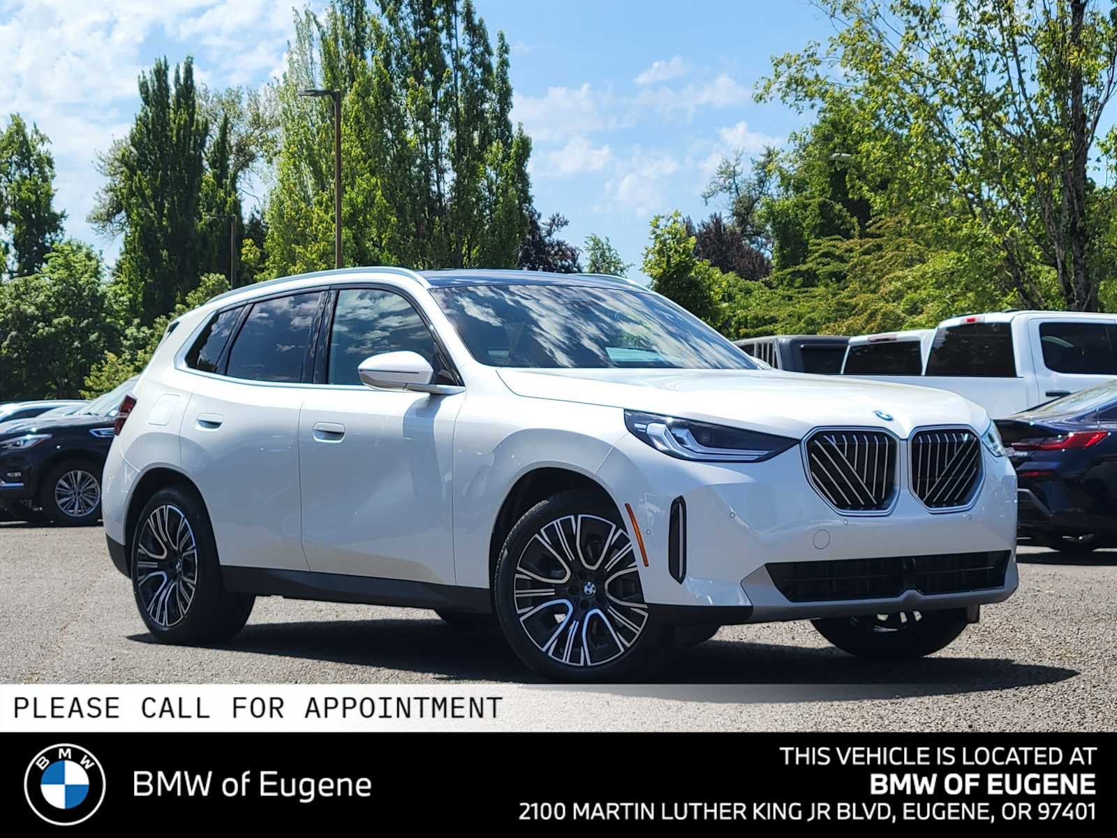 2026 BMW X3 30 xDrive 30 xDrive in Mineral White Metallic — front three-quarter view