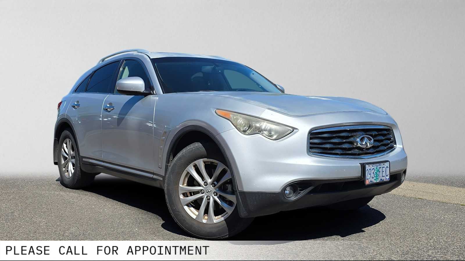 2010 INFINITI FX35 AWD 4dr in Liquid Platinum — front three-quarter view