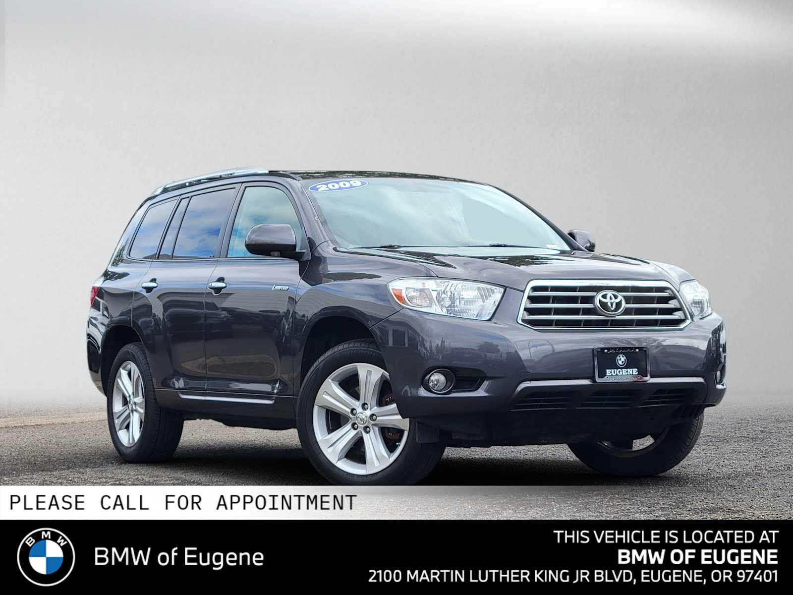 2009 Toyota Highlander Limited in Magnetic Gray Metallic — front three-quarter view