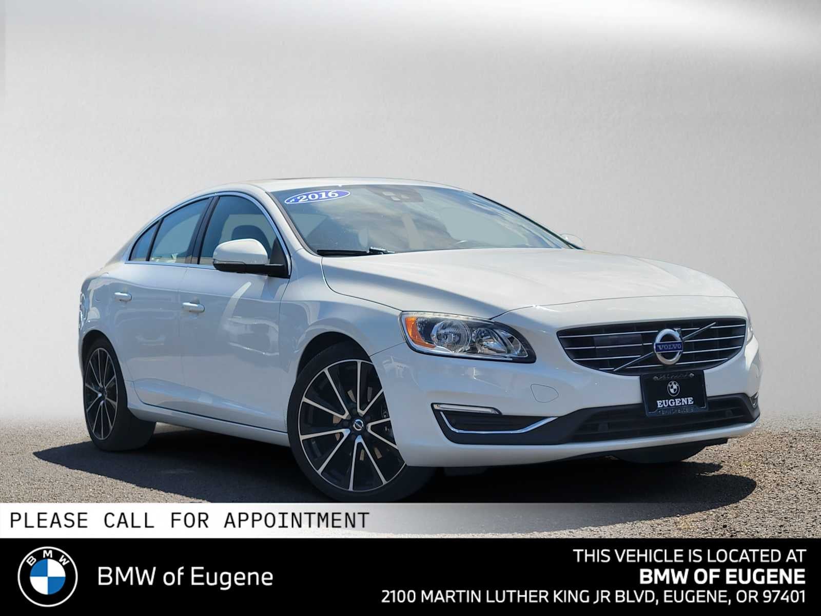 2016 Volvo S60 T5 Drive-E Premier in Ice White — front three-quarter view