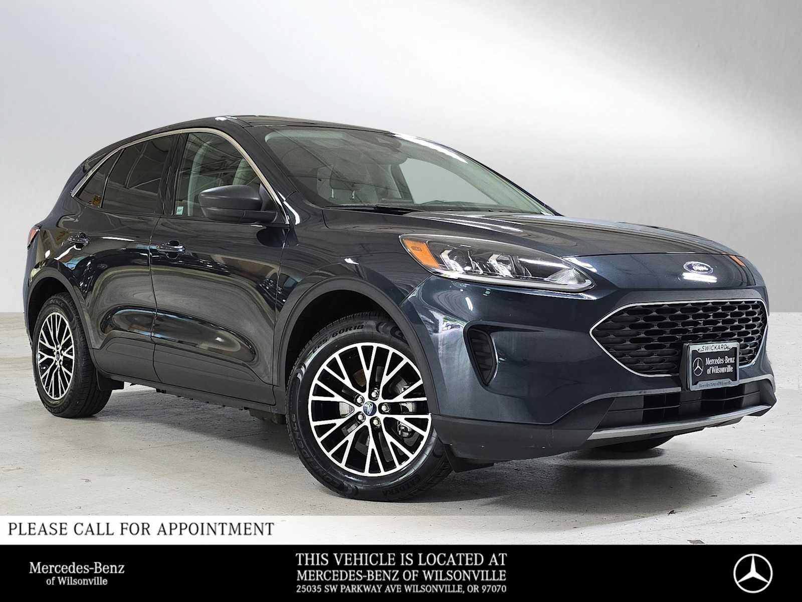 2022 Ford Escape SE Plug-In Hybrid in Stone Blue Metallic — front three-quarter view