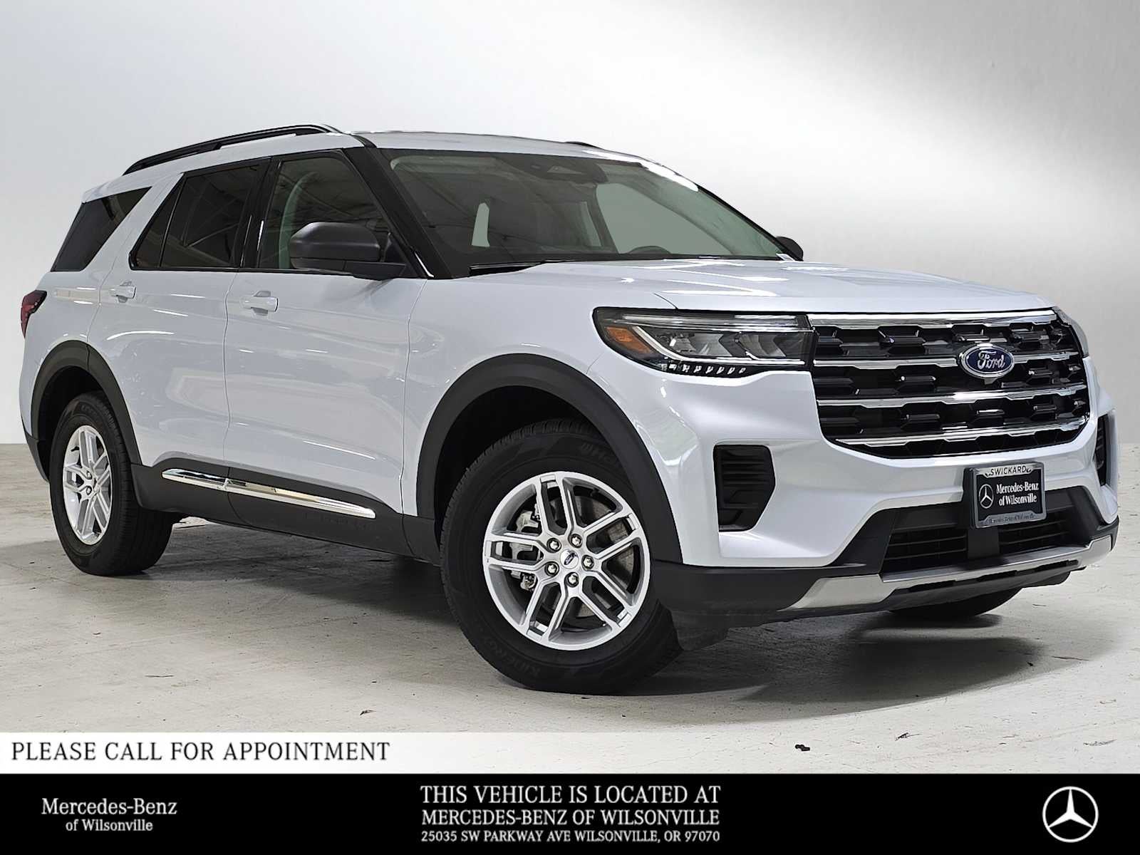 2025 Ford Explorer Active in Space White Metallic — front three-quarter view