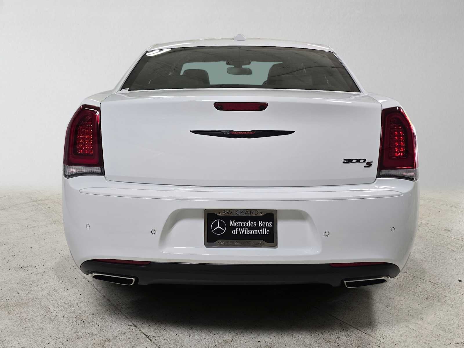 2023 Chrysler 300 — interior view