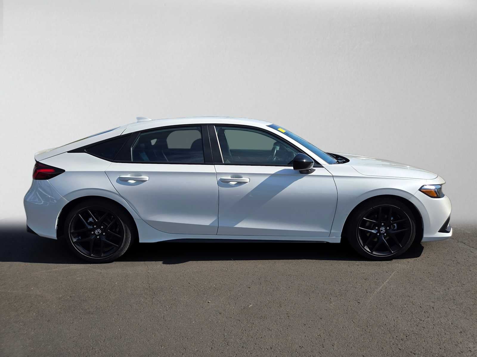 2023 Honda Civic — side profile view