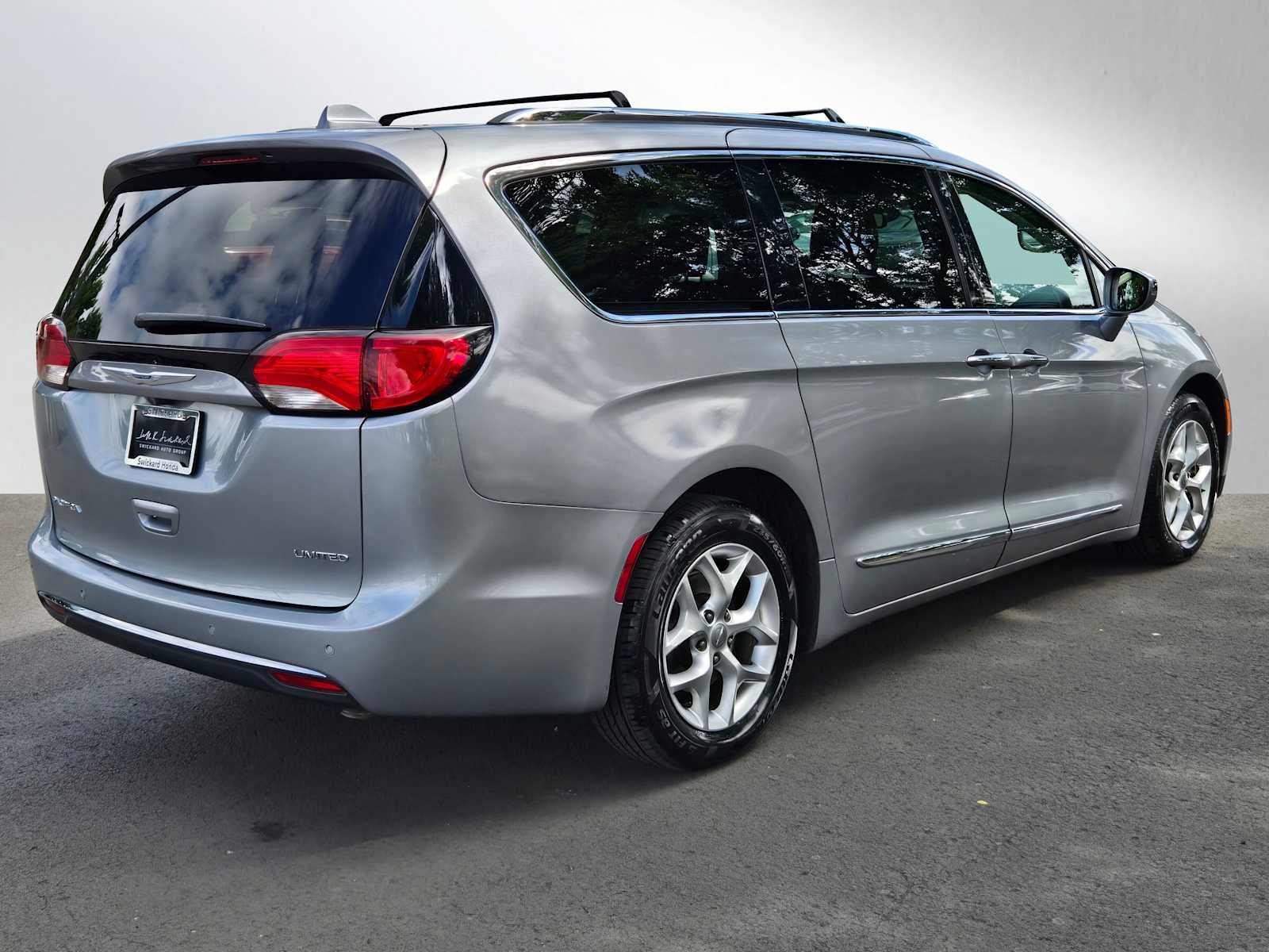 2020 Chrysler Pacifica — rear three-quarter view