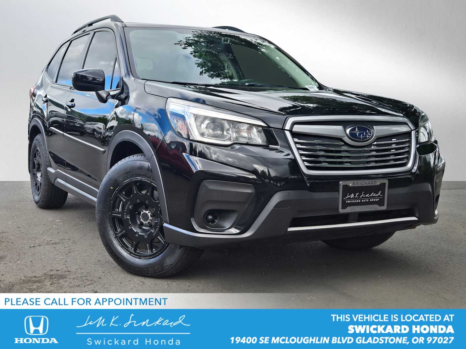 2019 Subaru Forester Premium in Crystal Black Silica — front three-quarter view