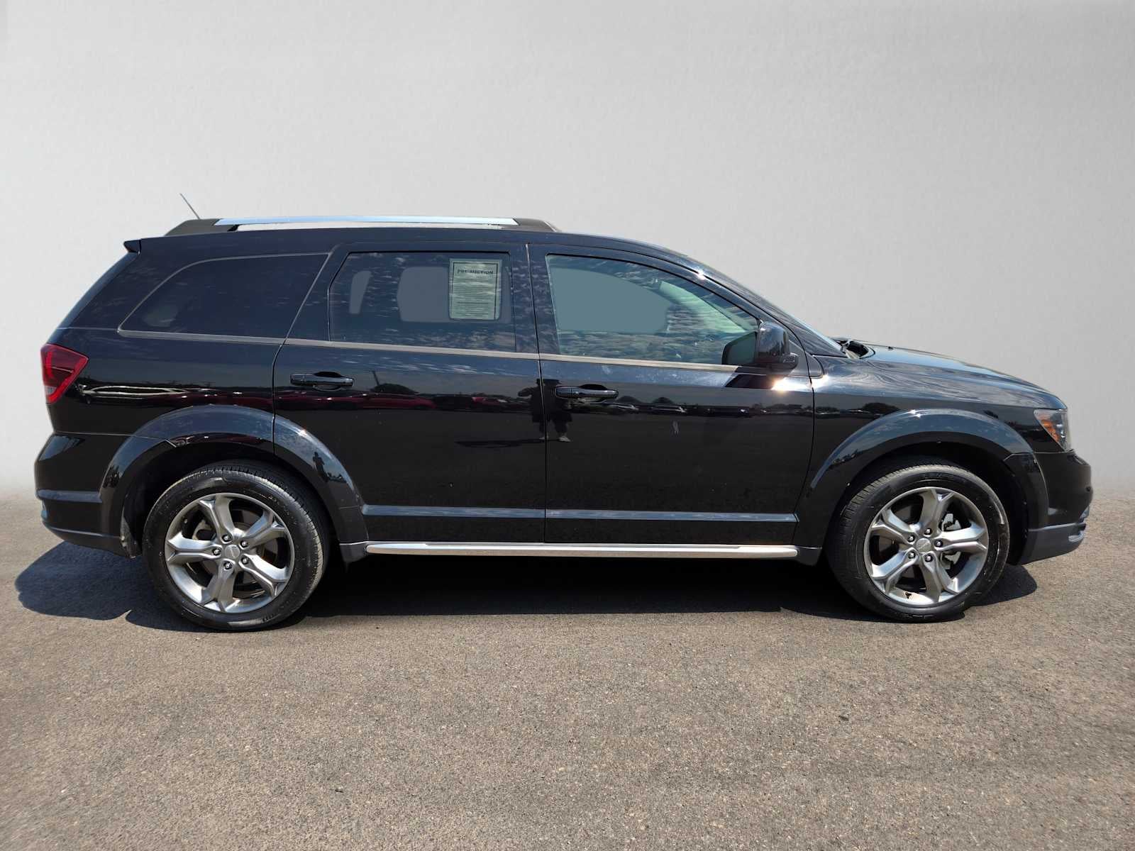 2016 Dodge Journey — side profile view